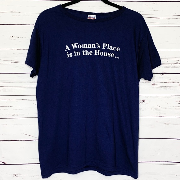 A Woman’s Place is in the White House T-Shirt Size Large - Picture 2 of 6